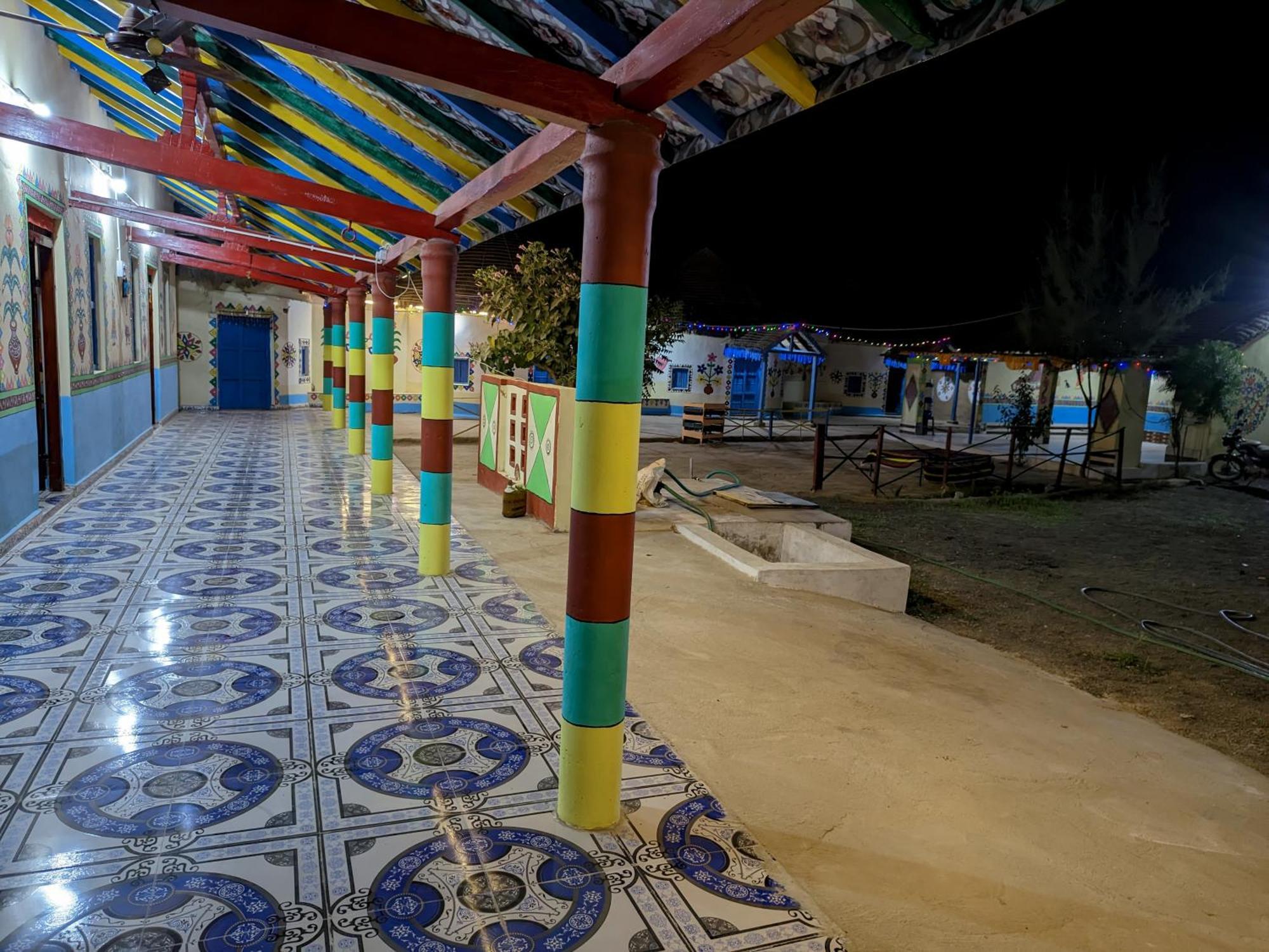 White Land Villagestay Dhordo Exterior photo