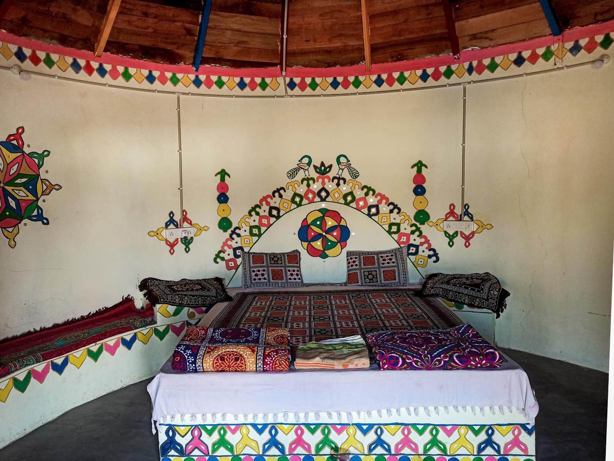 White Land Villagestay Dhordo Exterior photo